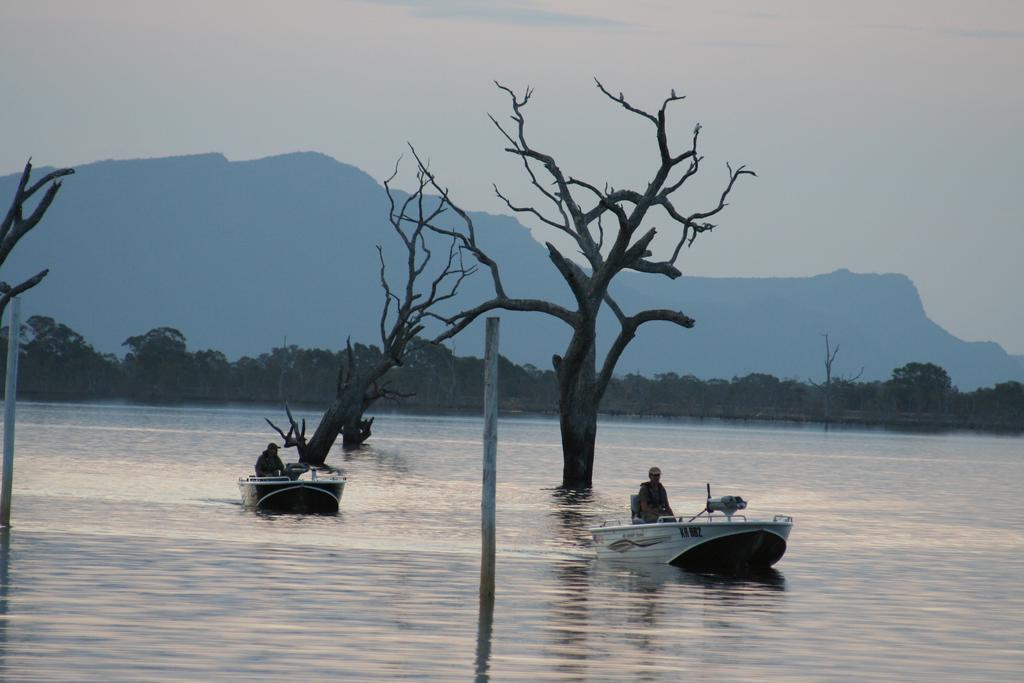 Lake Fyans Holiday Park Экстерьер фото